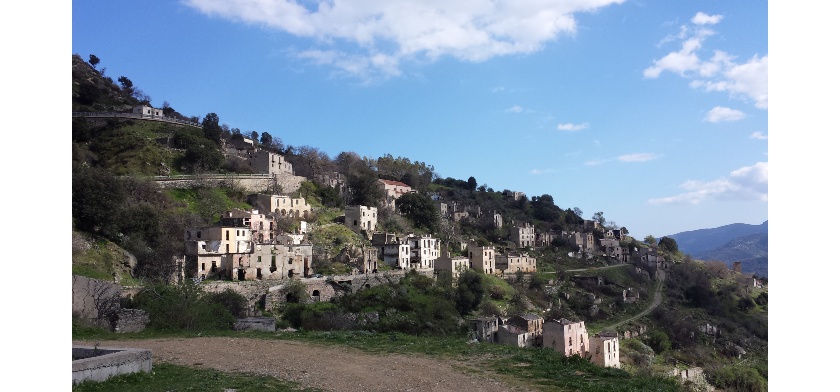 Gairo Vecchio - Foto Archivio CCIAA Nuoro
