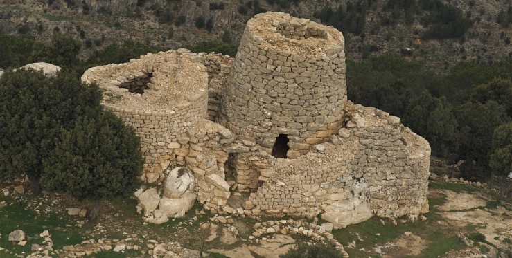 Visualizza il contenuto: Nuraghe Serbissi - Il complesso archeologico di Osini