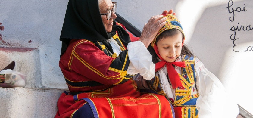 Desulo: abito tradizionale (Foto Archivio Aspen - Mira Sardegna)