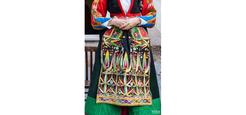 Orgosolo - Costume tradizionale (foto Archivio Aspen - Mira Sardegna)