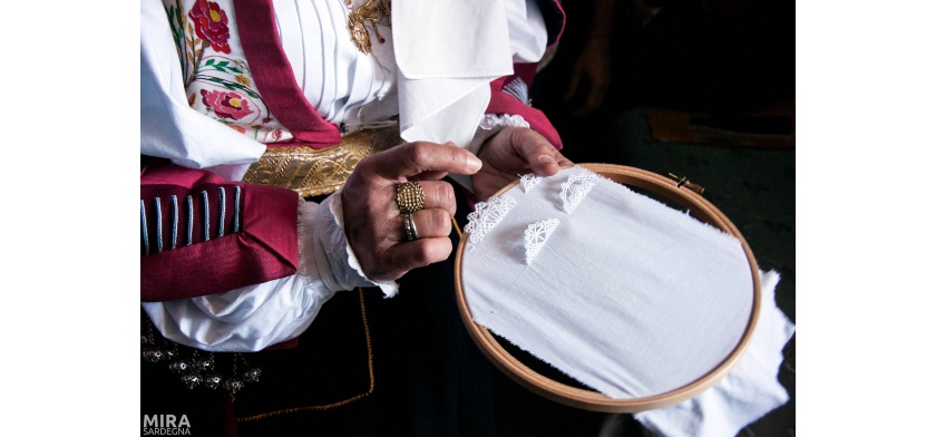 Costume (Foto Archivio Aspen - Mira Sardegna)