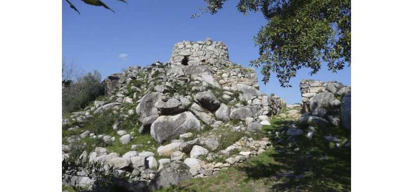 Nuraghe Scerì (foto archivio ArkeoSardinia - Coop. IREI)