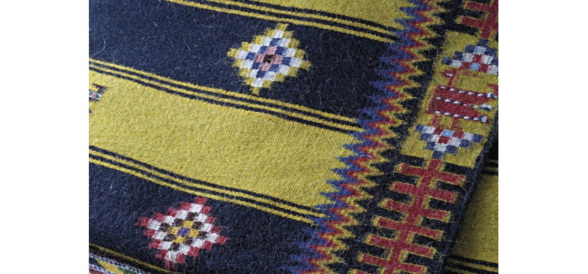 Sarule, tappeto in lana grezza e cotone (foto Archivio Aspen M.C.Folchetti)