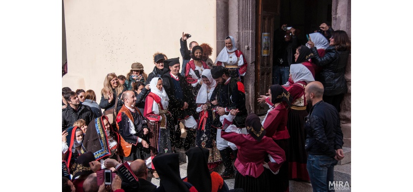 Nuoro, matrimonio tradizionale (Foto Archivio Aspen - Mira Sardegna)